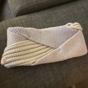 Lululemon ear warmer